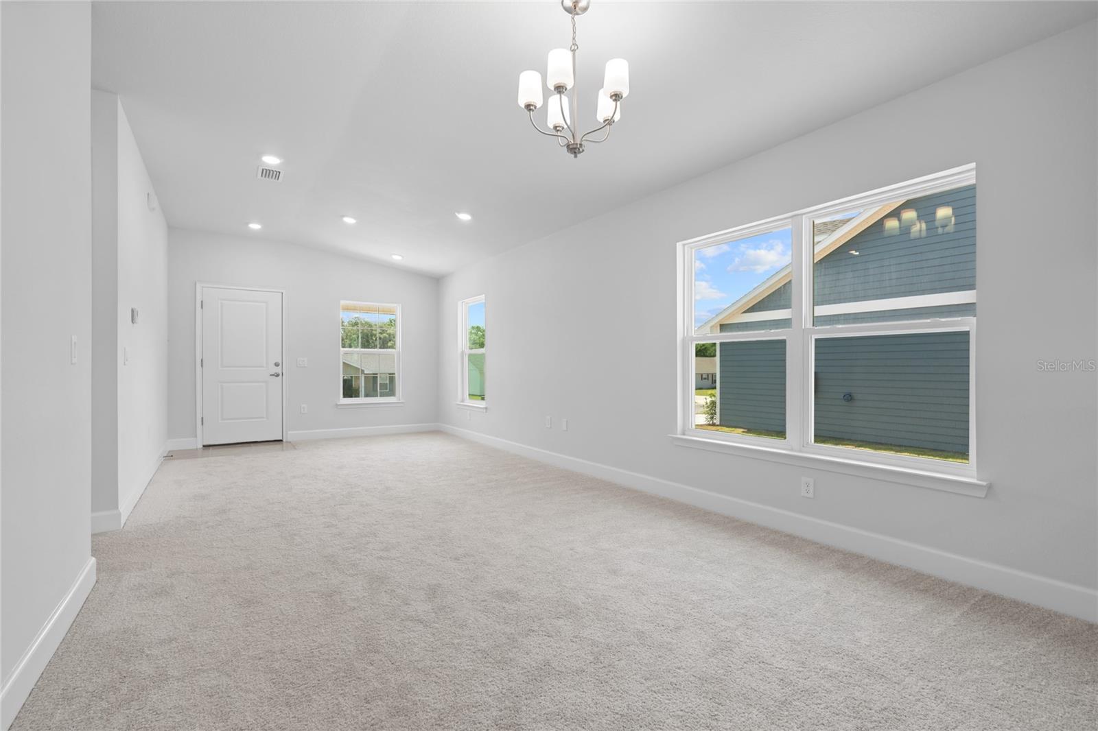 1955 N ROBERTS TRL, BELL, FL, 32619