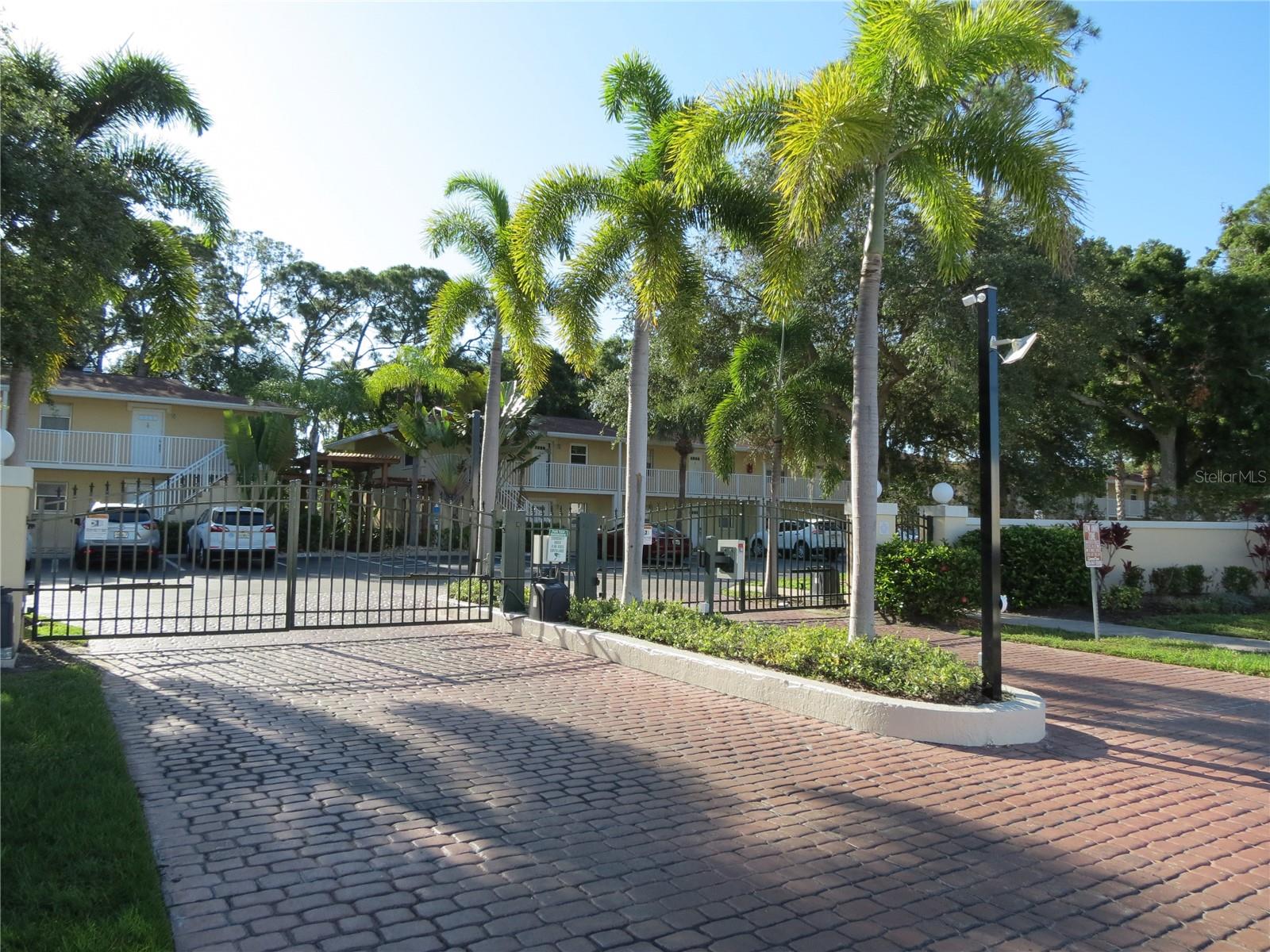 972 LA COSTA CIR #6, SARASOTA, FL, 34237