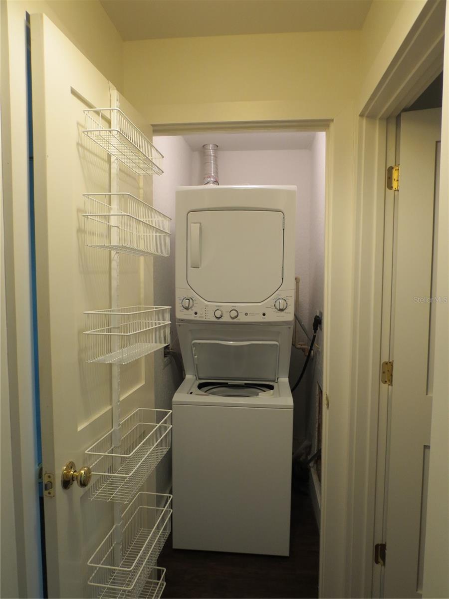 972 LA COSTA CIR #6, SARASOTA, FL, 34237