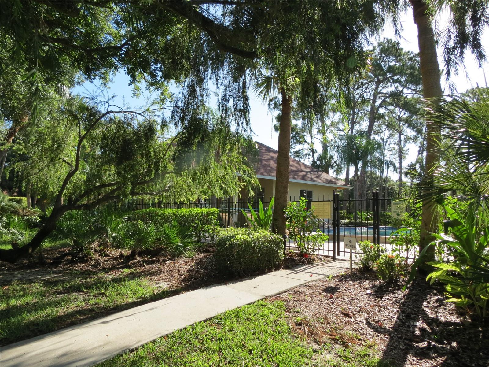 972 LA COSTA CIR #6, SARASOTA, FL, 34237