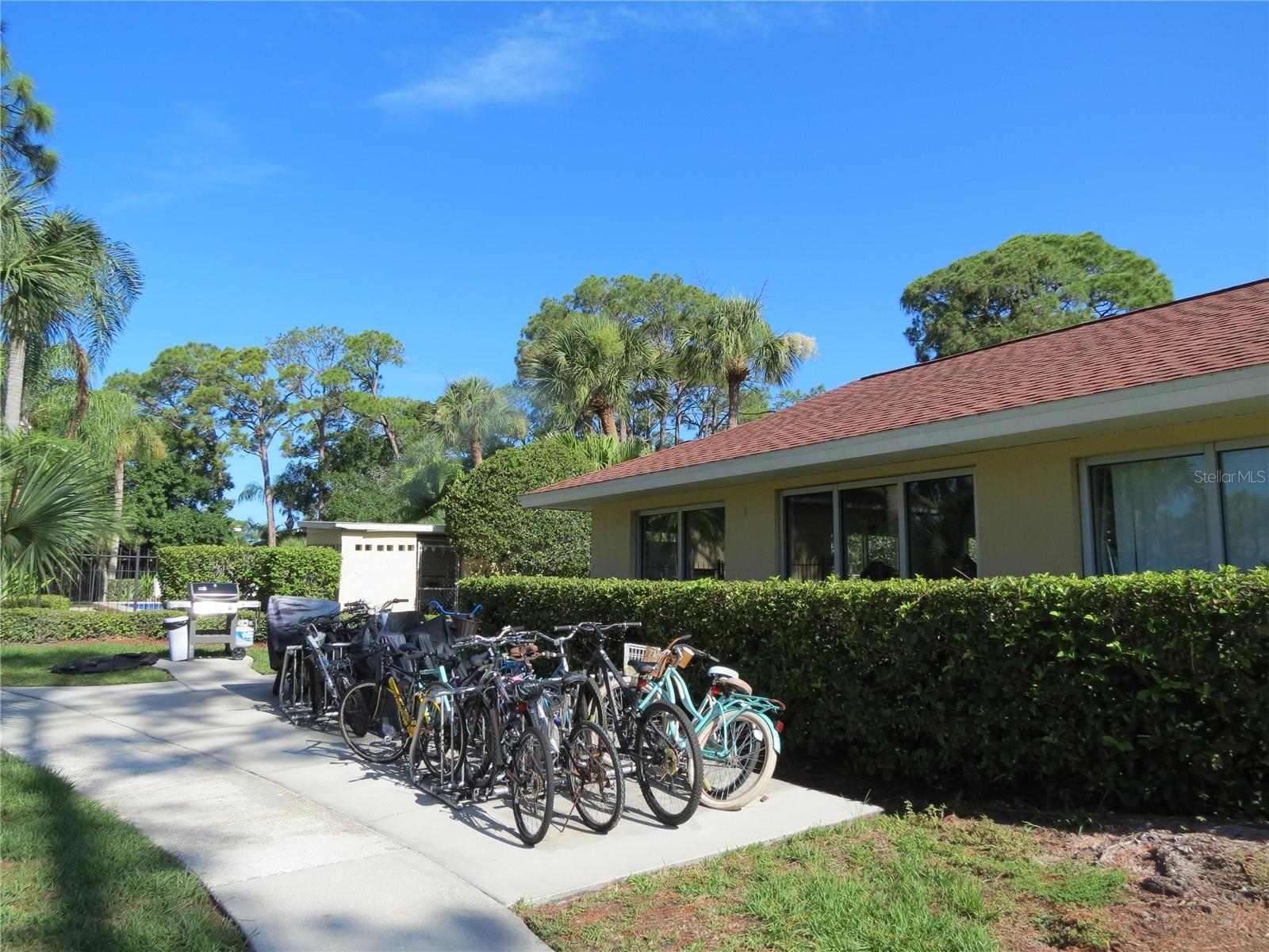 972 LA COSTA CIR #6, SARASOTA, FL, 34237