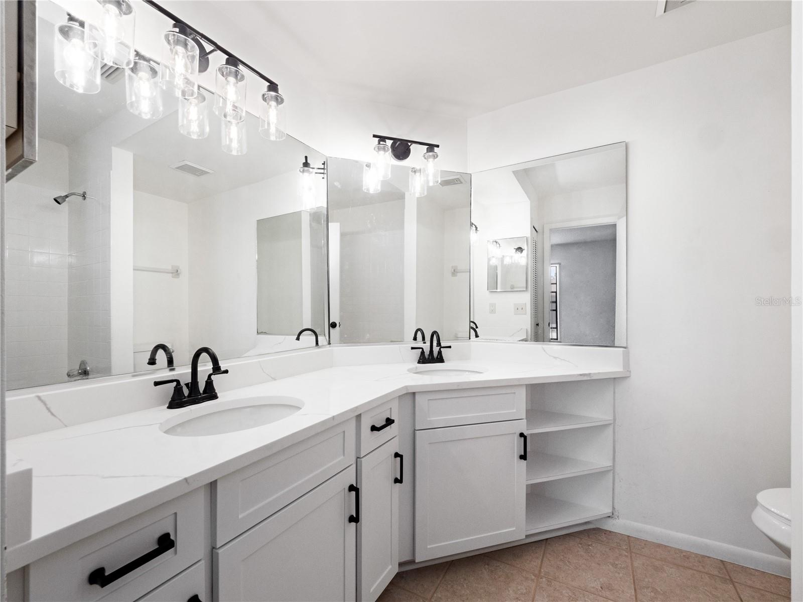 225 TERRACE HILL BLVD #1C, DEBARY, FL, 32713