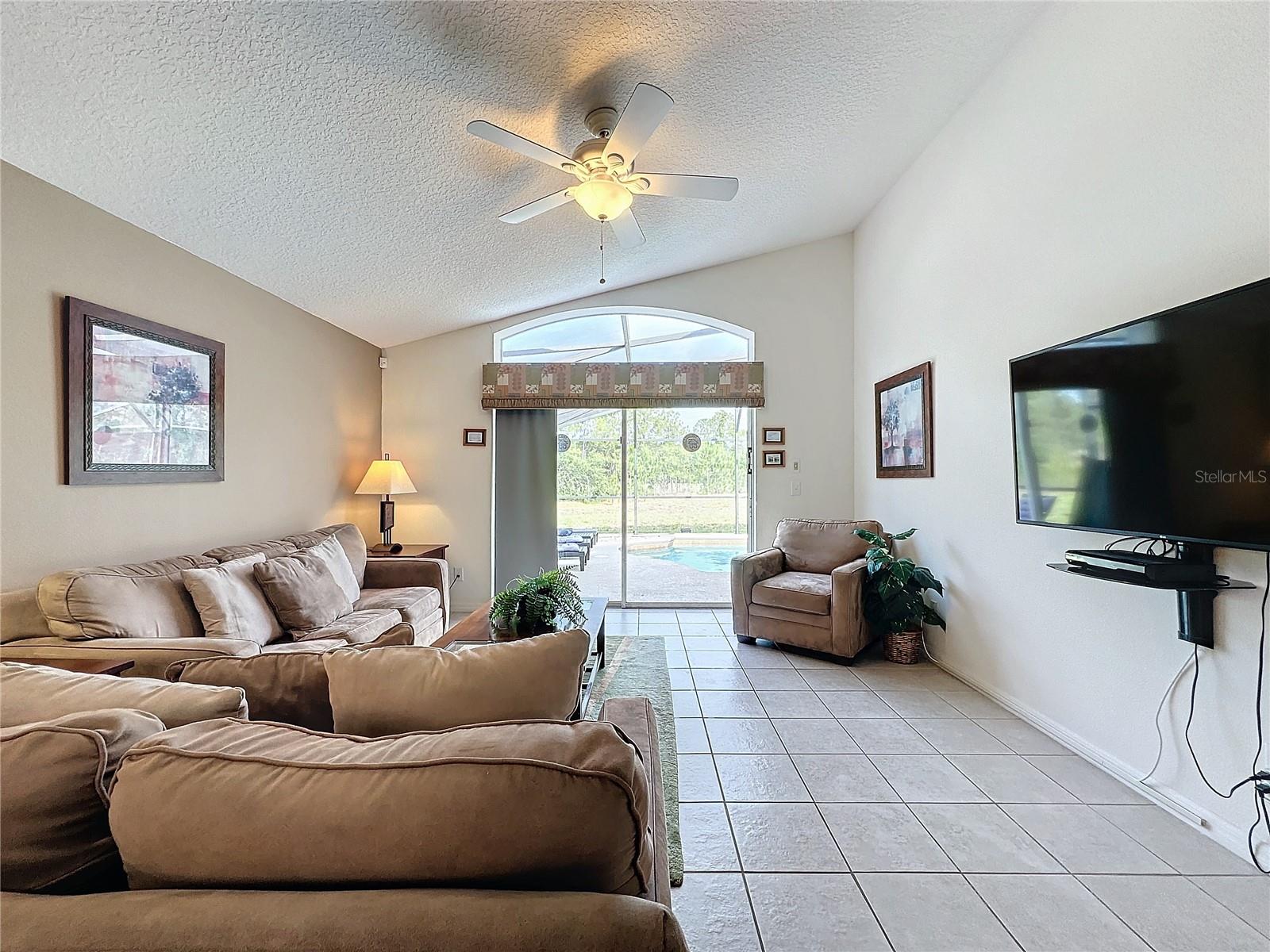 1058 ORANGE COSMOS BLVD, DAVENPORT, FL, 33837