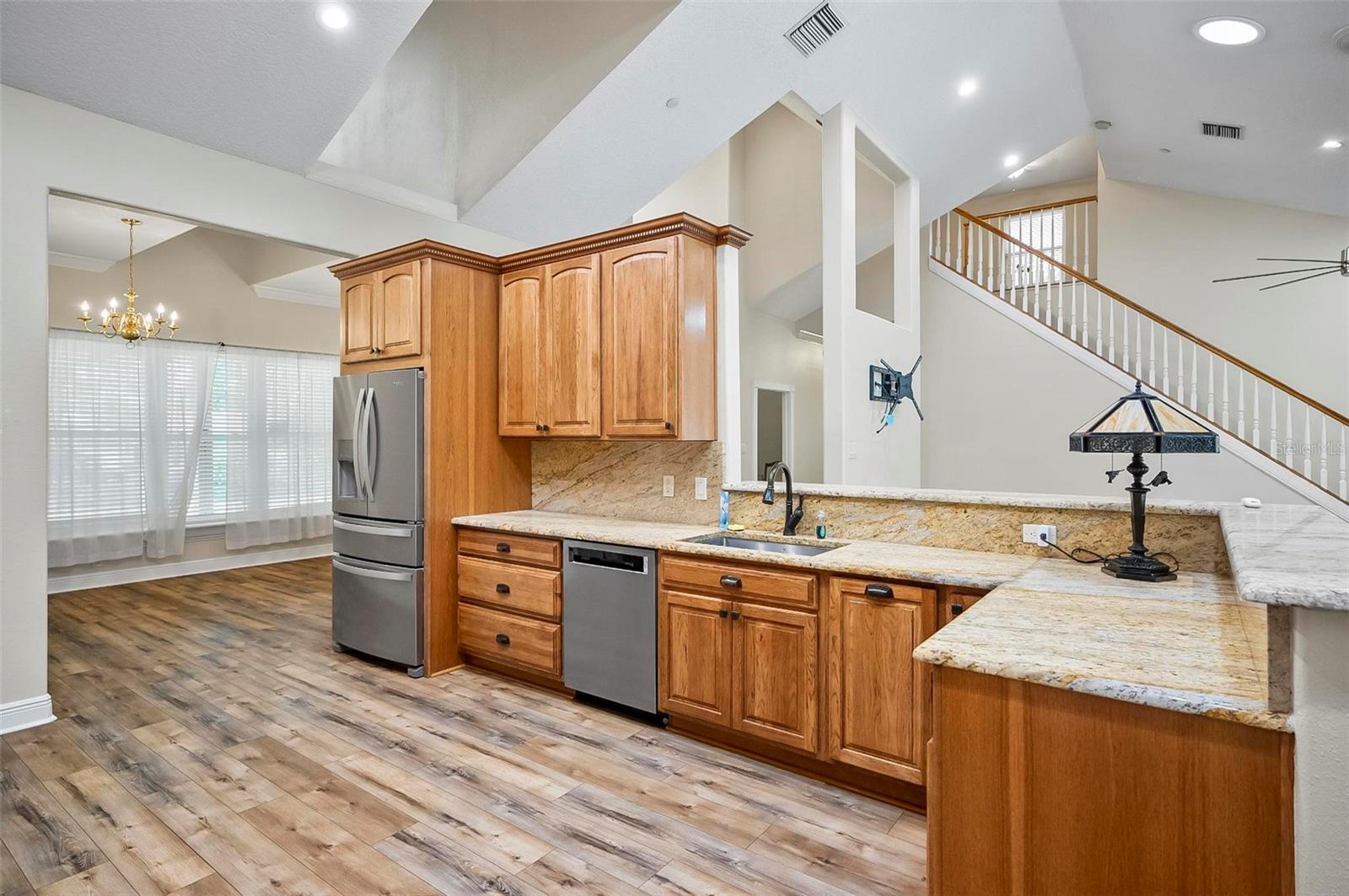 33412 E LAKE JOANNA DR, EUSTIS, FL, 32736