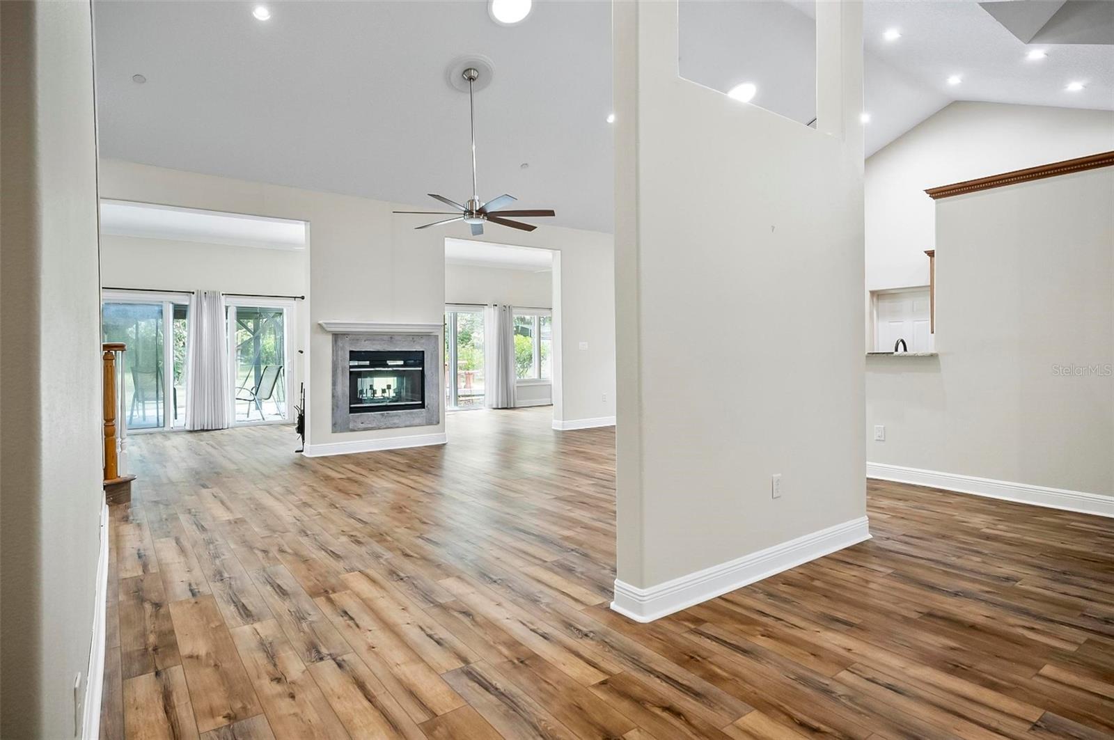 33412 E LAKE JOANNA DR, EUSTIS, FL, 32736