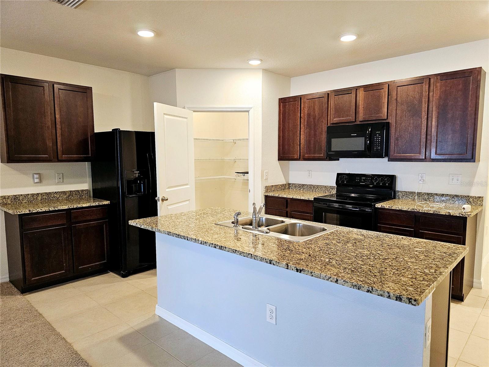 12021 GILLINGHAM HARBOR LN, GIBSONTON, FL, 33534