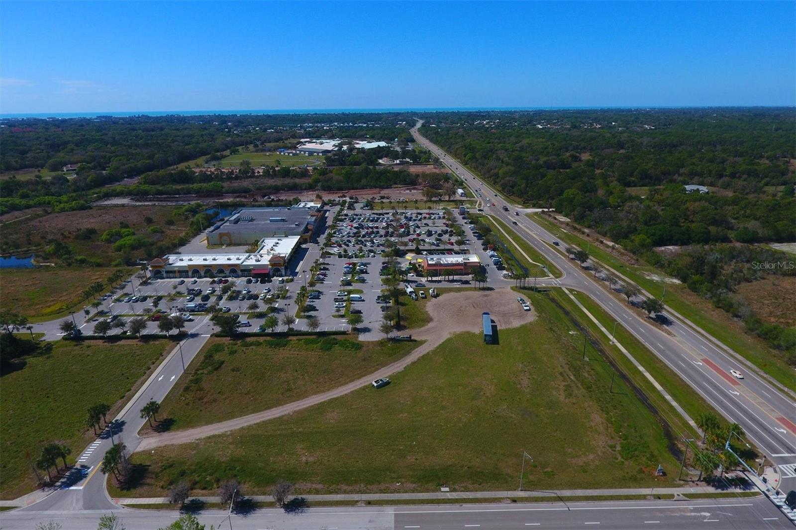 1087 W BAFFIN DR, VENICE, FL, 34293