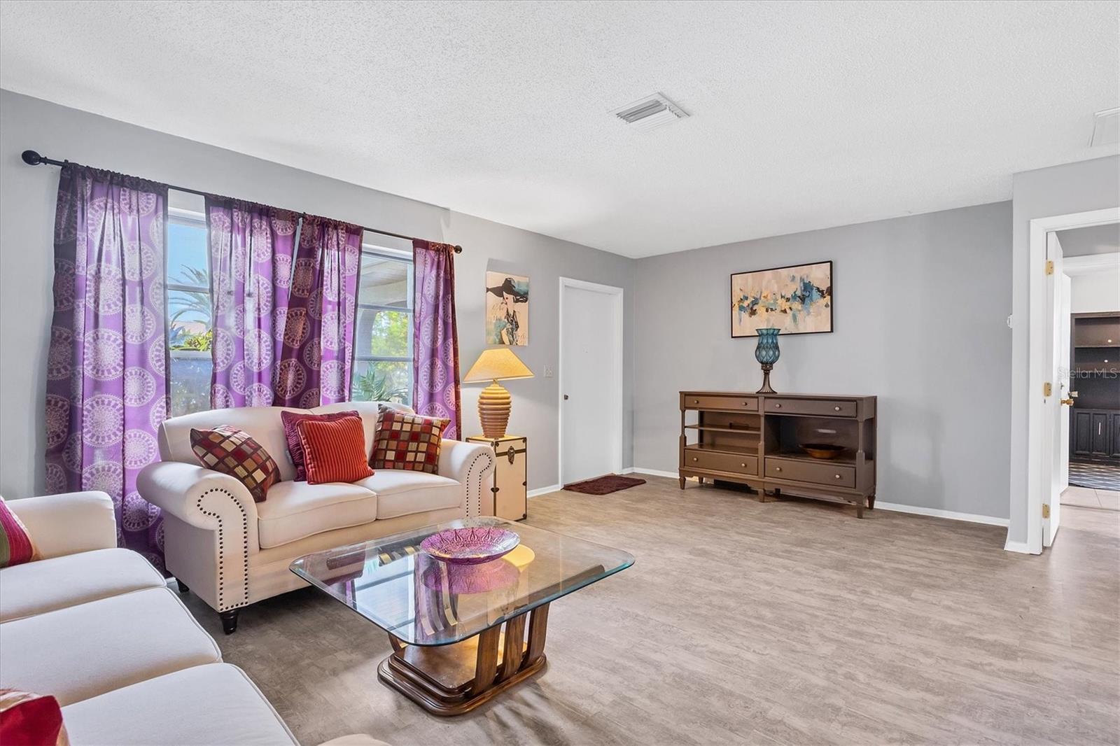 1087 W BAFFIN DR, VENICE, FL, 34293