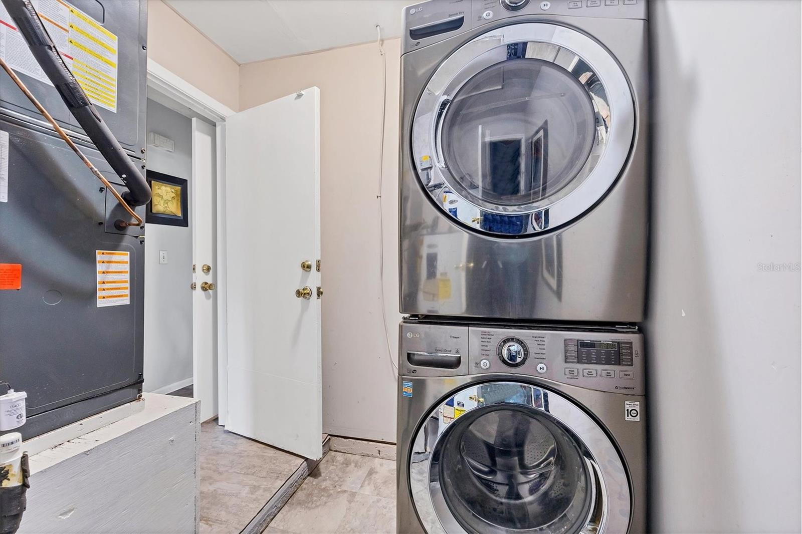 1087 W BAFFIN DR, VENICE, FL, 34293