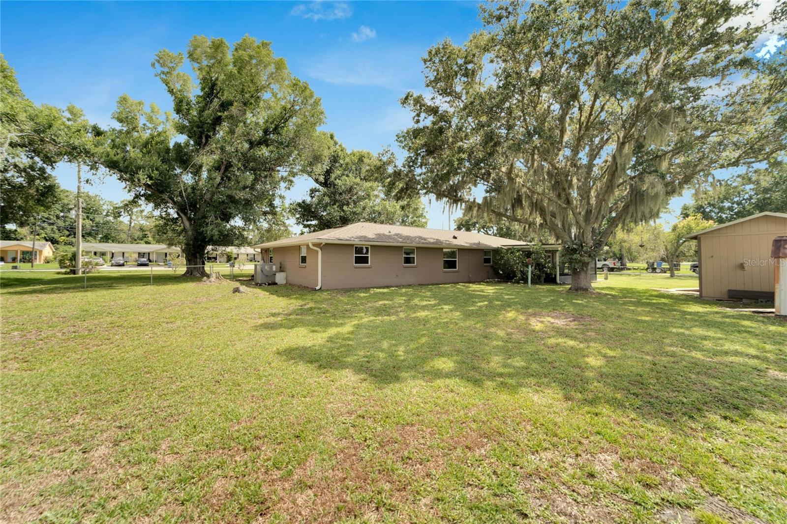 602 E SHELL POINT RD, RUSKIN, FL, 33570