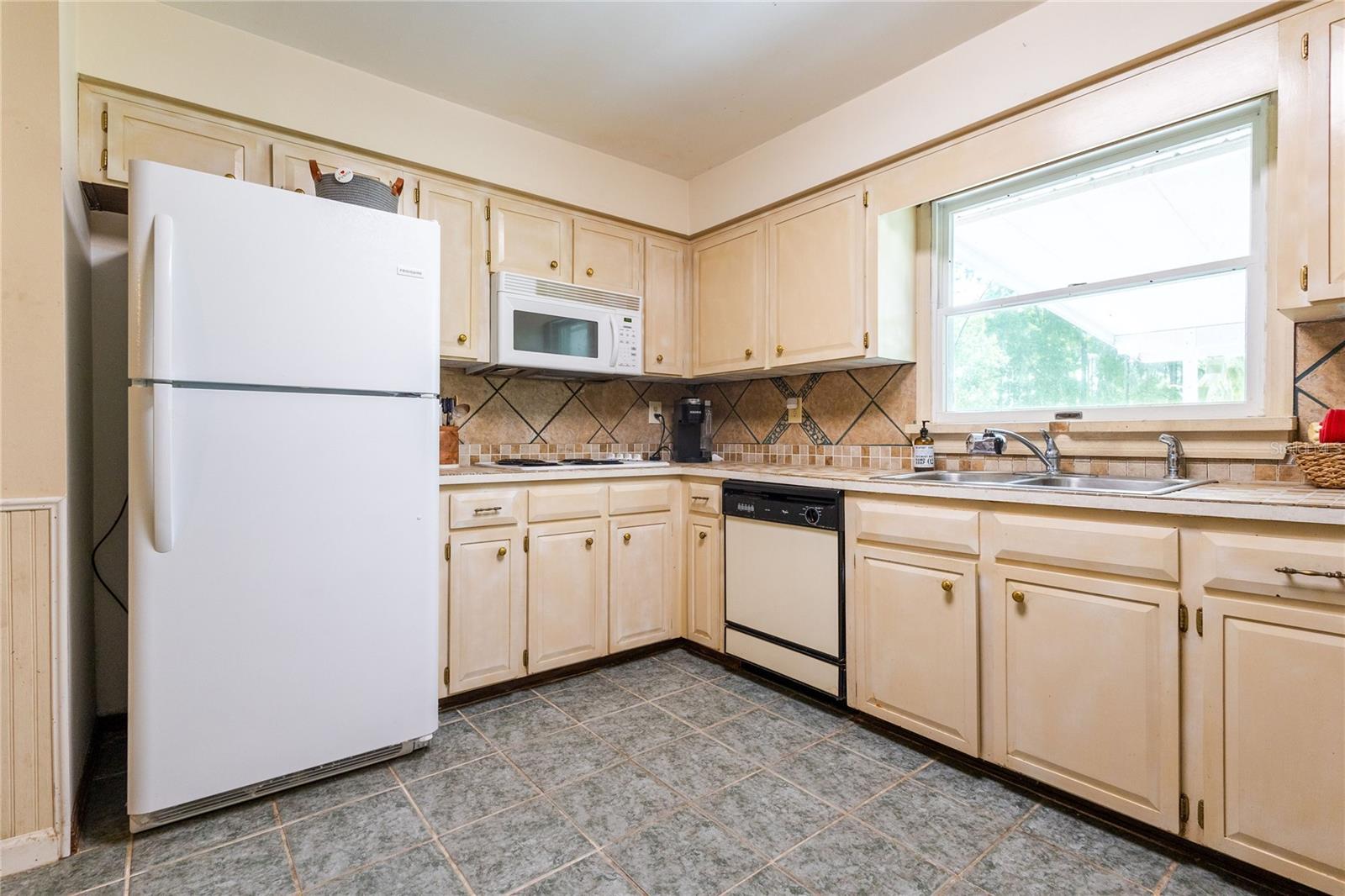 103 SW 10TH ST, CHIEFLAND, FL, 32626