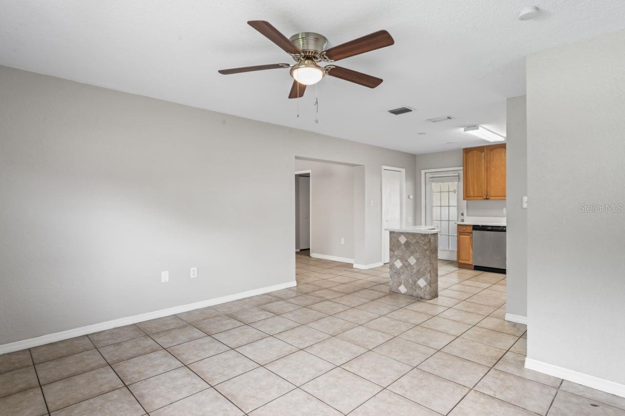 861 88TH AVE N, ST PETERSBURG, FL, 33702