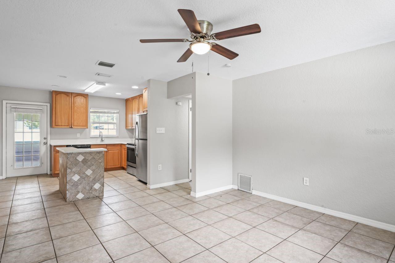 861 88TH AVE N, ST PETERSBURG, FL, 33702