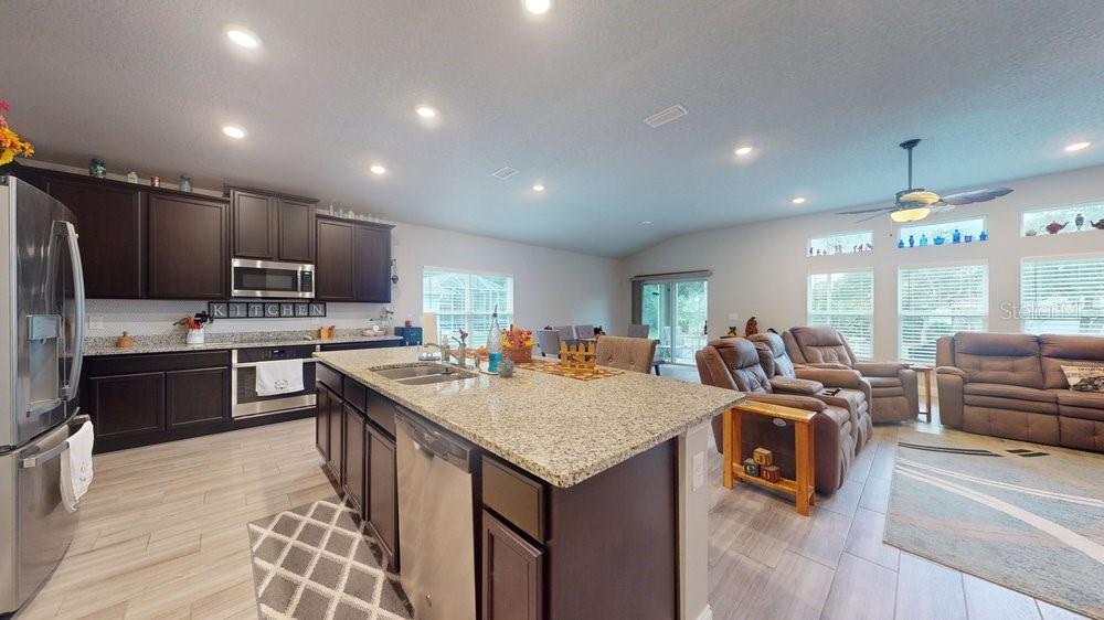 4 EASTMOOR LN, PALM COAST, FL, 32164