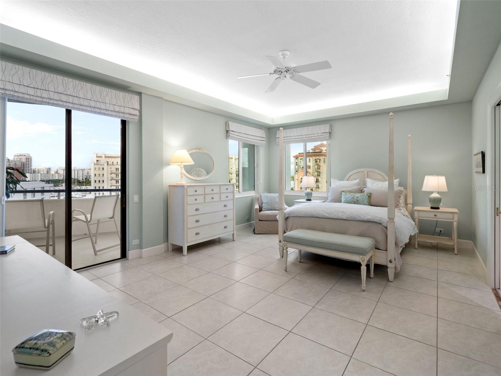 306 GOLDEN GATE PT #7, SARASOTA, FL, 34236