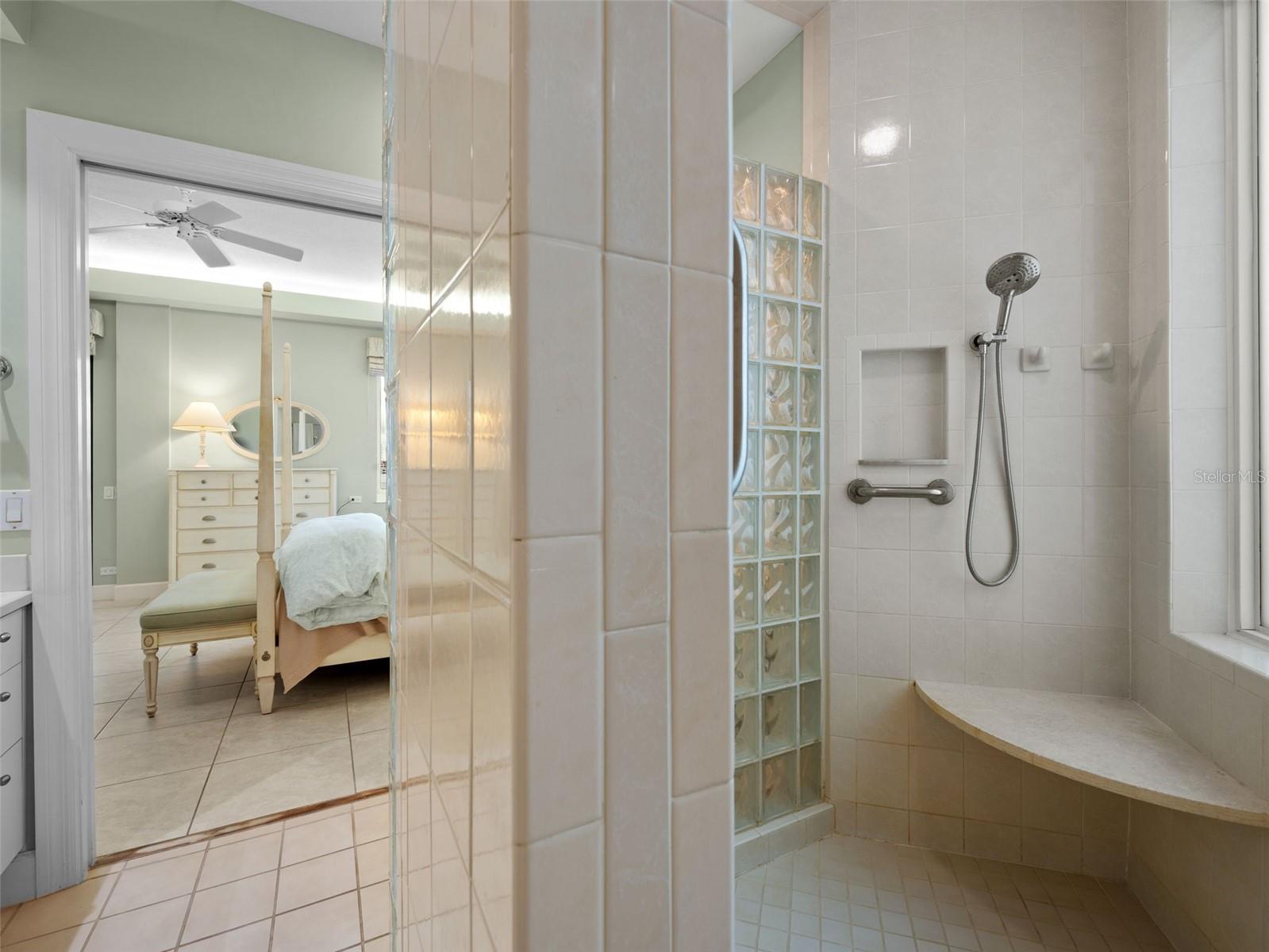 306 GOLDEN GATE PT #7, SARASOTA, FL, 34236