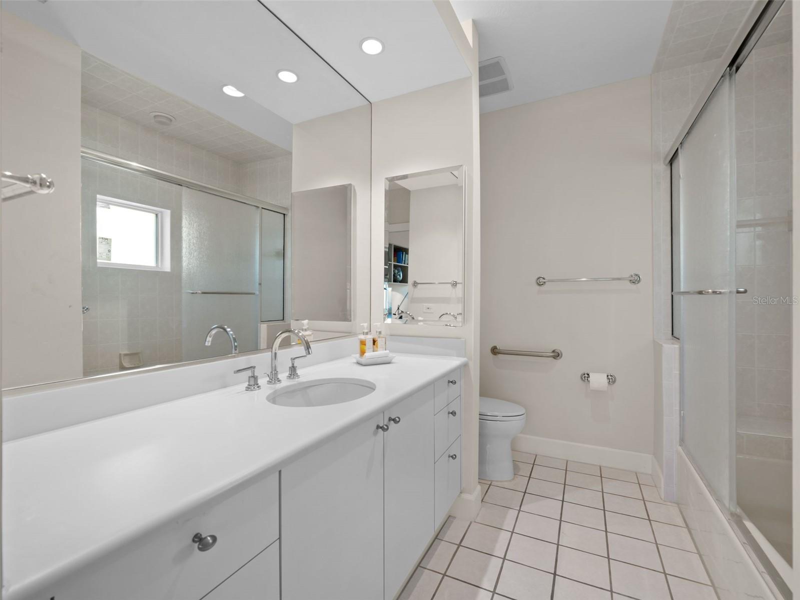 306 GOLDEN GATE PT #7, SARASOTA, FL, 34236