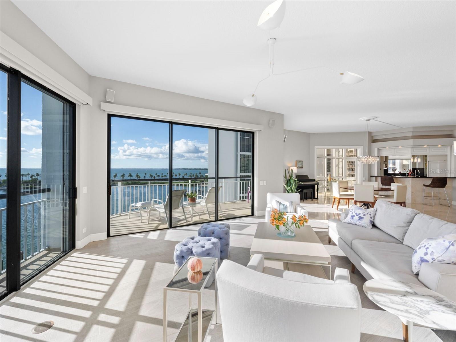 306 GOLDEN GATE PT #7, SARASOTA, FL, 34236