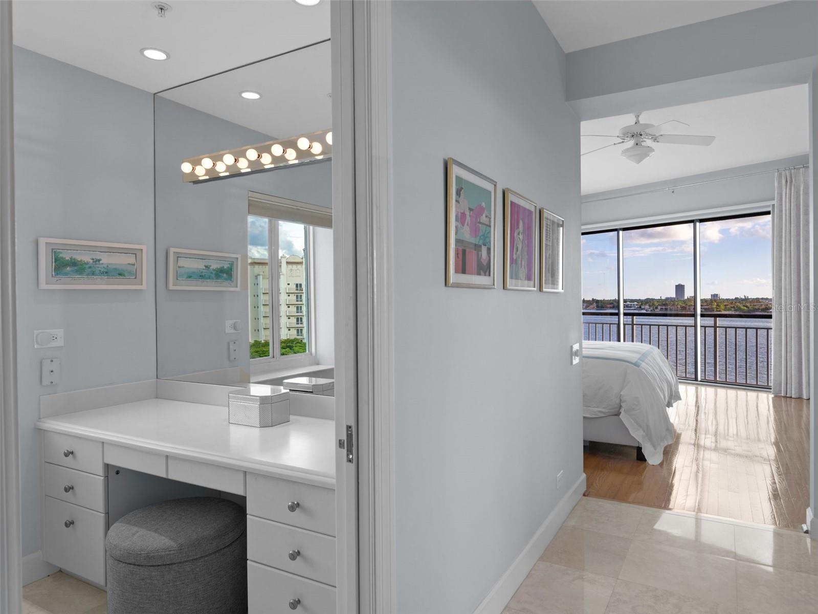 306 GOLDEN GATE PT #7, SARASOTA, FL, 34236