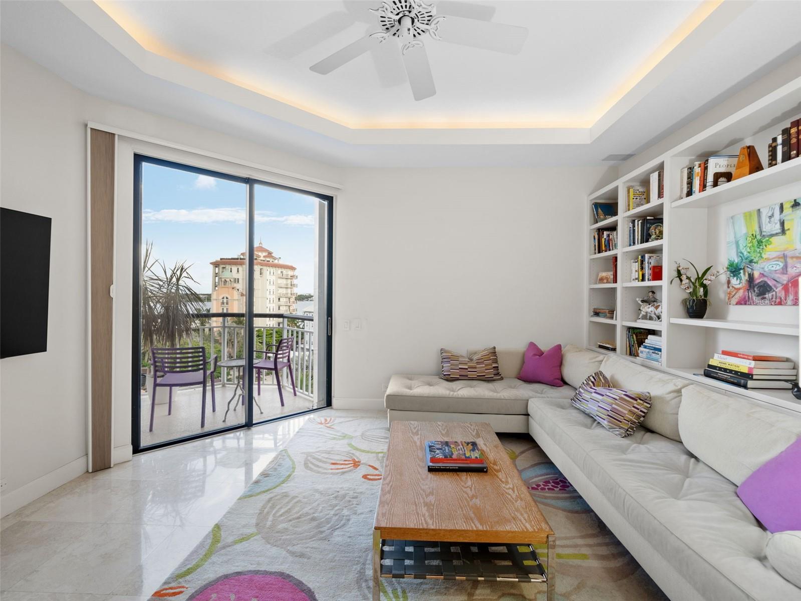 306 GOLDEN GATE PT #7, SARASOTA, FL, 34236