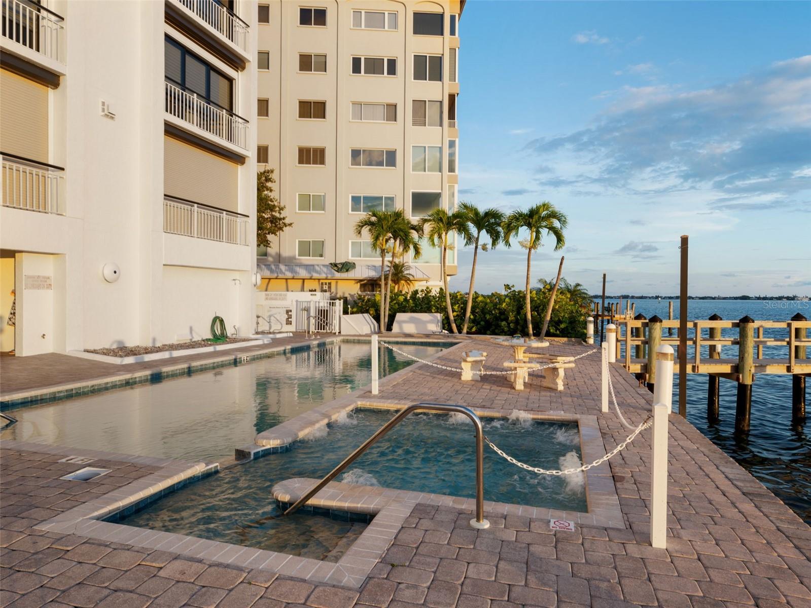 306 GOLDEN GATE PT #7, SARASOTA, FL, 34236