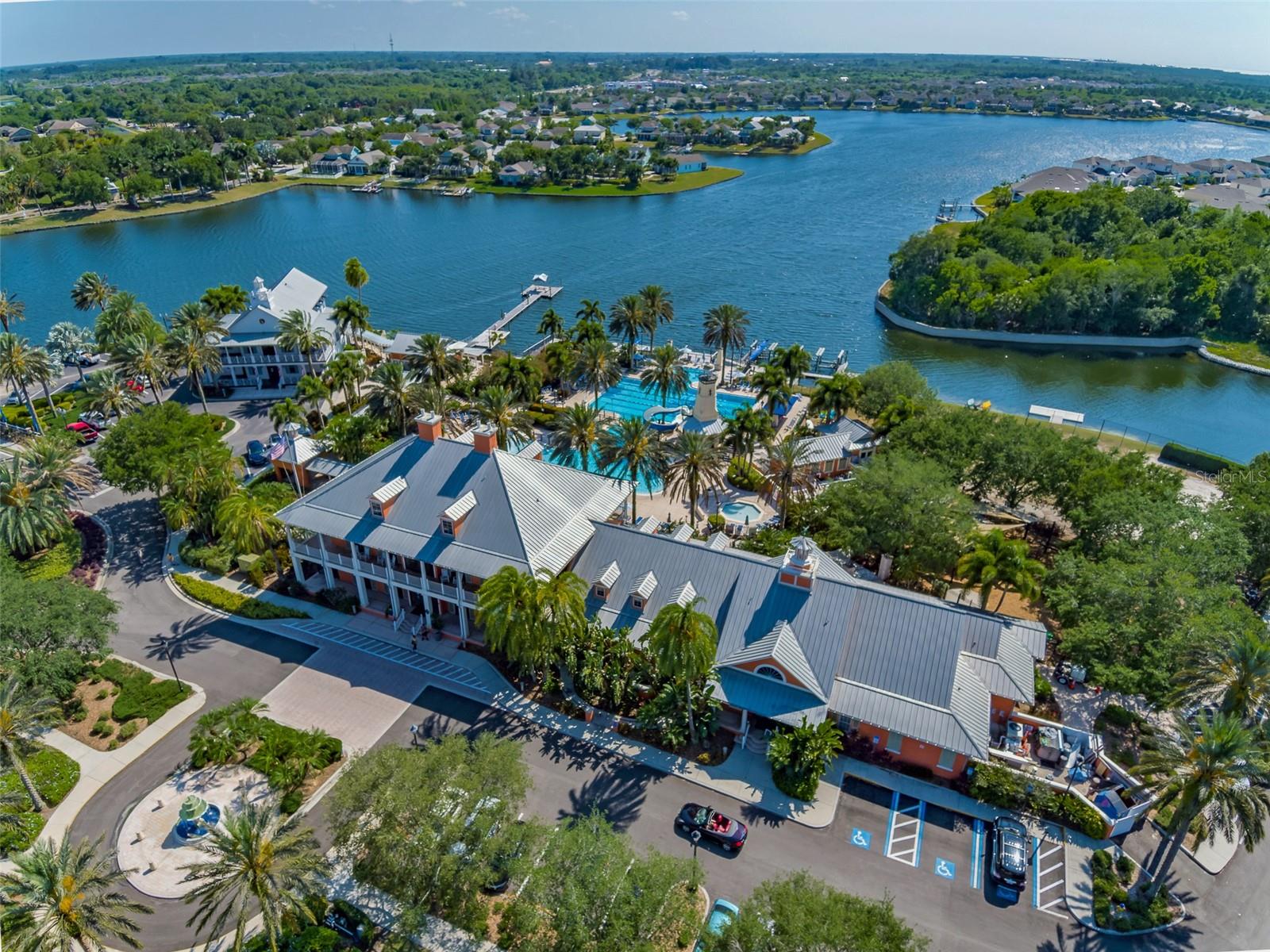 114 ABERDEEN POND DR, APOLLO BEACH, FL, 33572