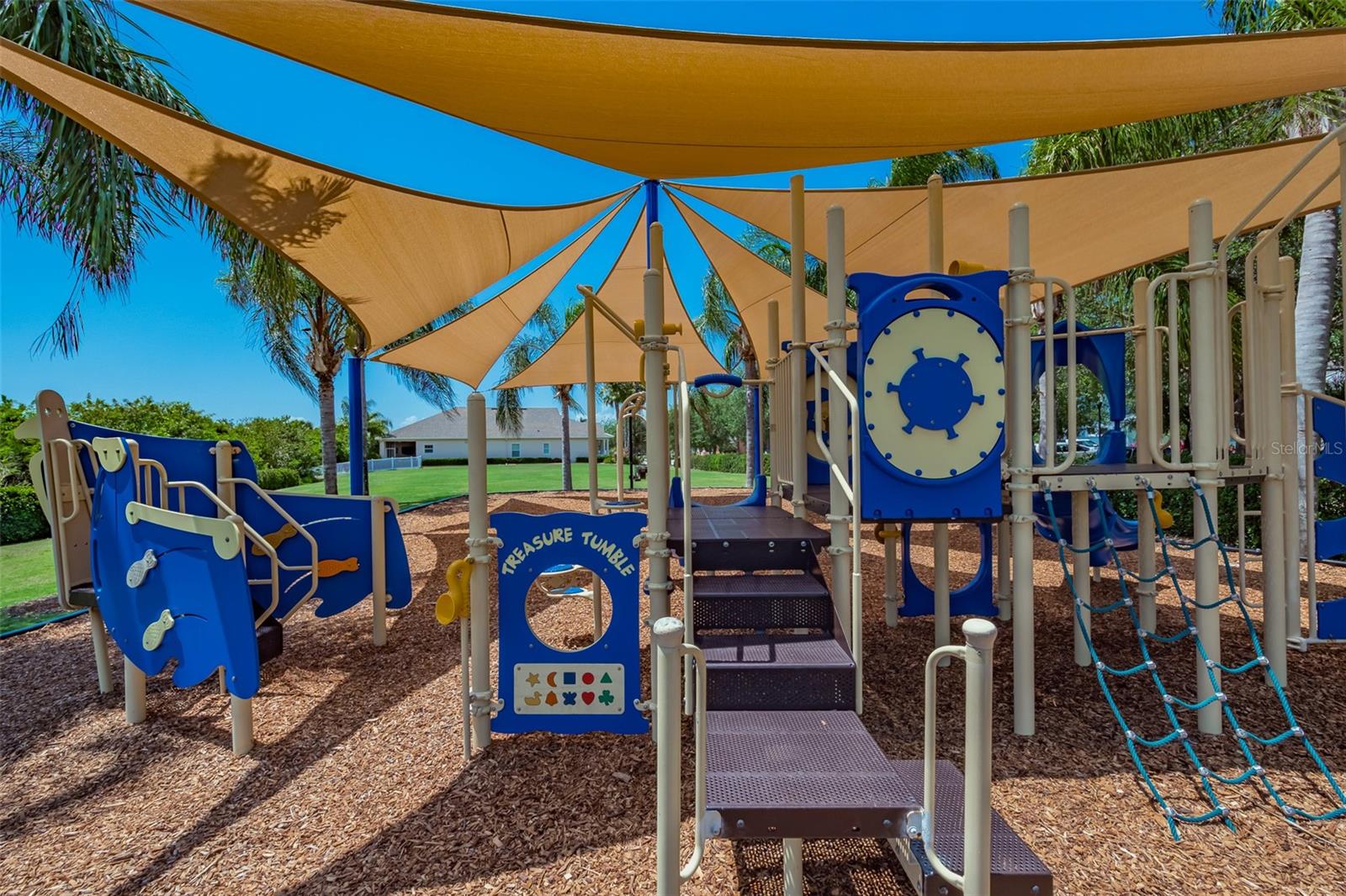 114 ABERDEEN POND DR, APOLLO BEACH, FL, 33572