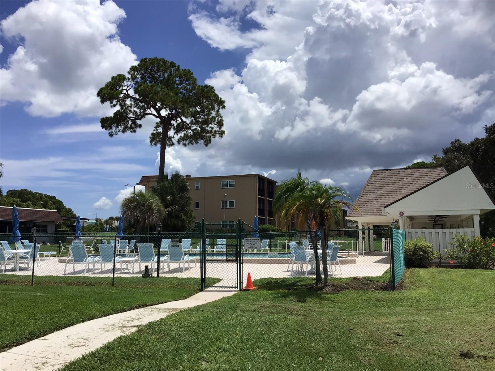 1375 DOOLITTLE LN #201, DUNEDIN, FL, 34698