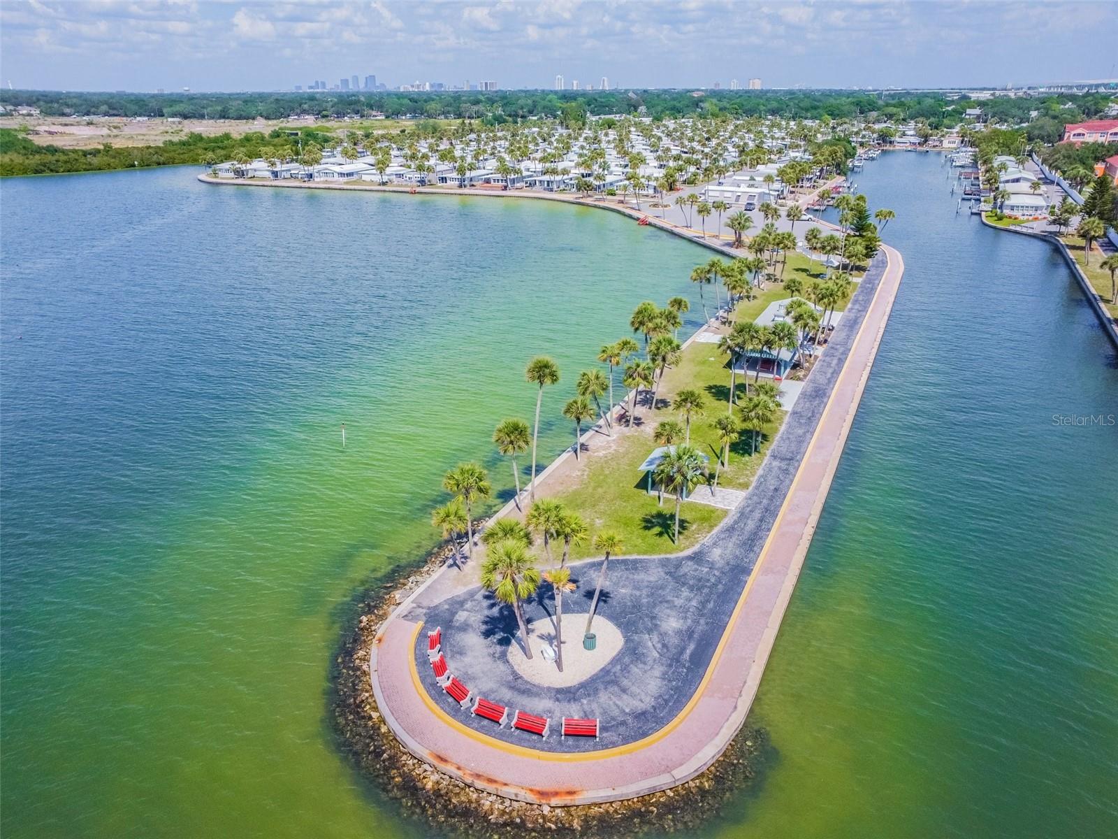 4851 W GANDY BLVD #B4 L12, TAMPA, FL, 33611