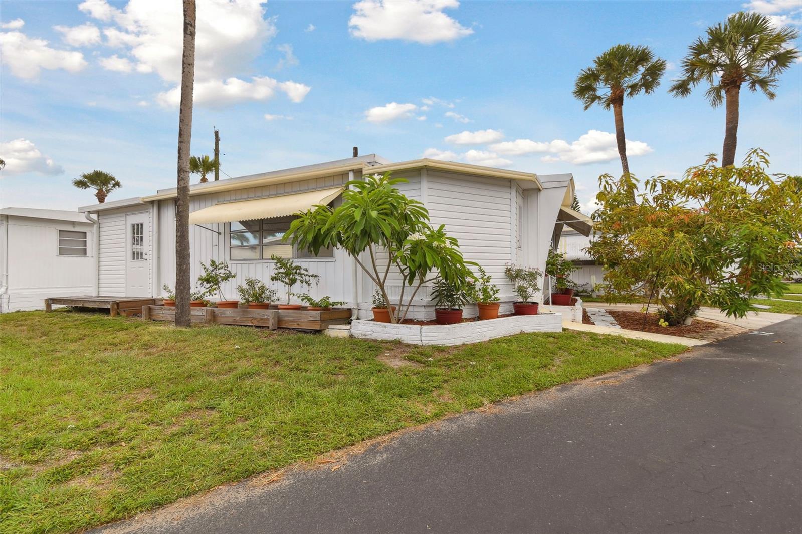 4851 W GANDY BLVD #B4 L12, TAMPA, FL, 33611