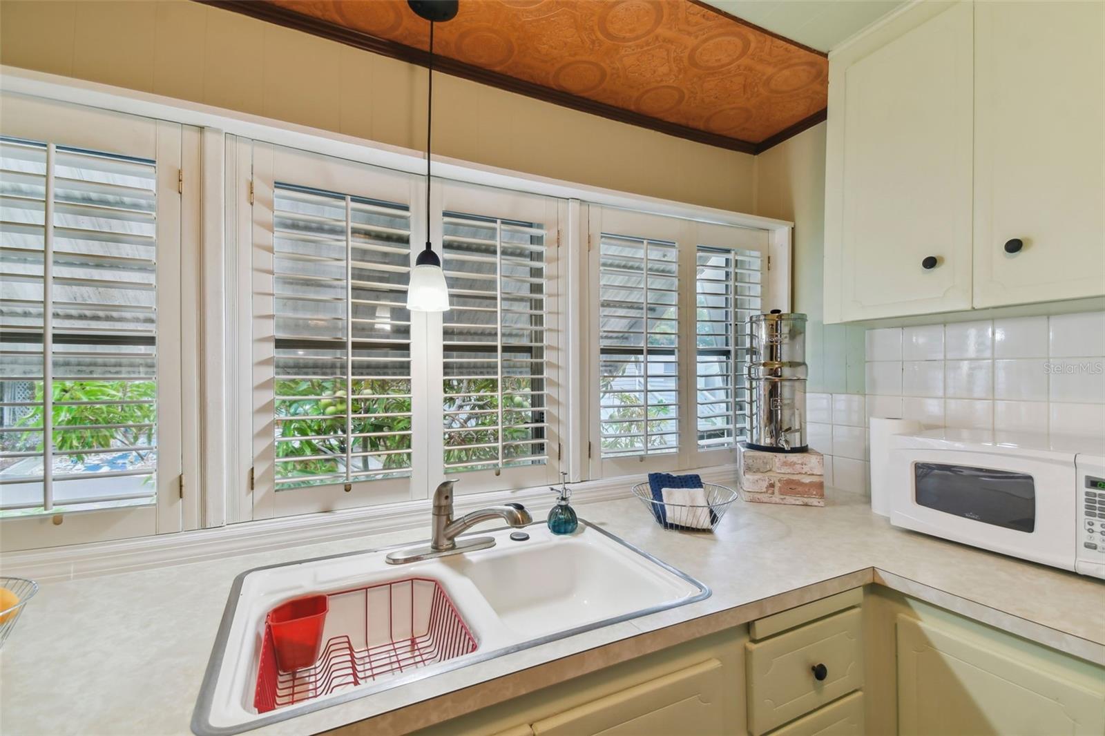 4851 W GANDY BLVD #B4 L12, TAMPA, FL, 33611