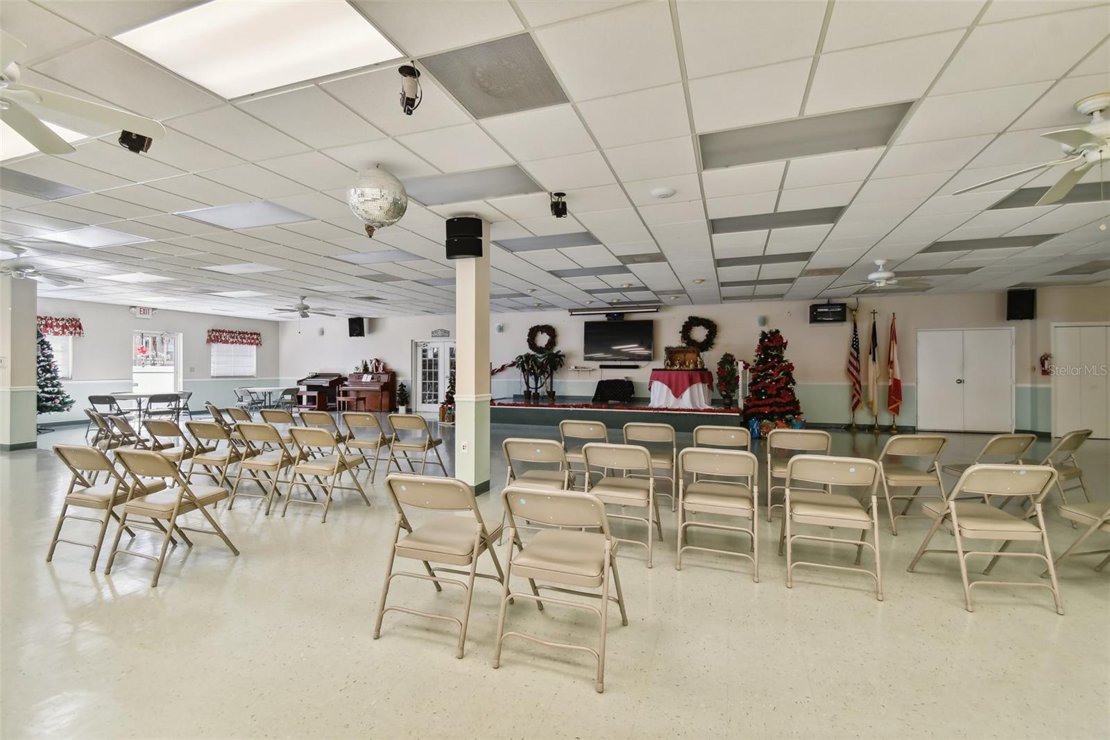4851 W GANDY BLVD #B4 L12, TAMPA, FL, 33611
