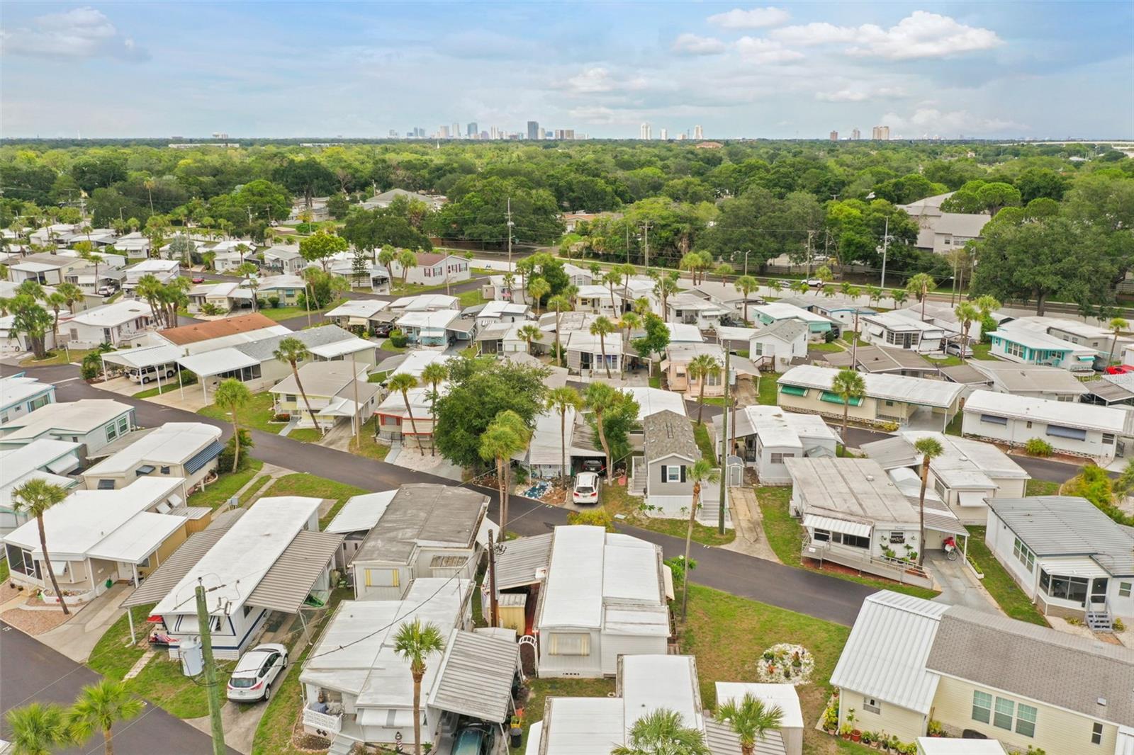 4851 W GANDY BLVD #B4 L12, TAMPA, FL, 33611