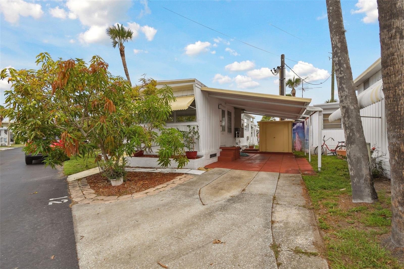 4851 W GANDY BLVD #B4 L12, TAMPA, FL, 33611