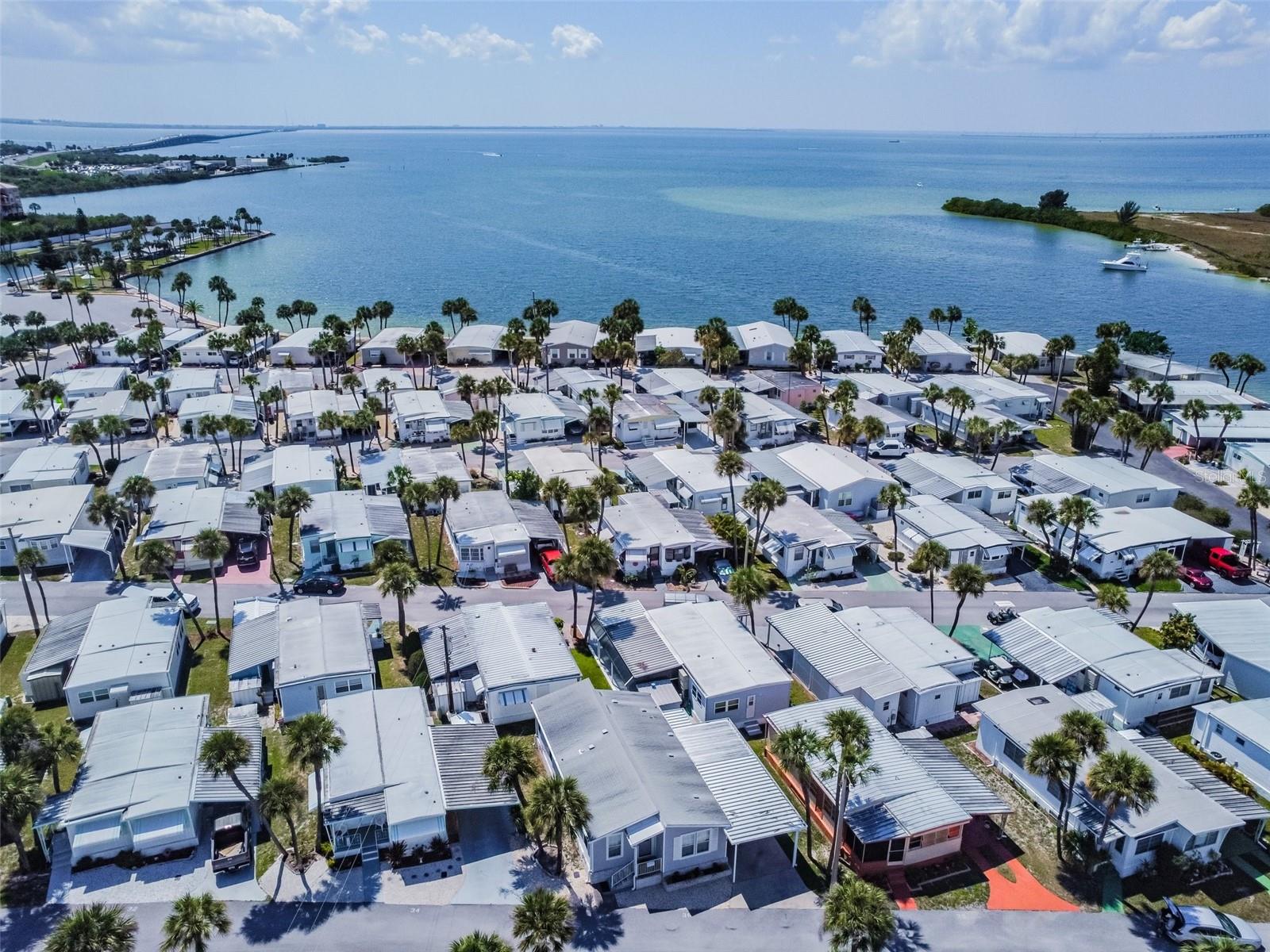 4851 W GANDY BLVD #B4 L12, TAMPA, FL, 33611