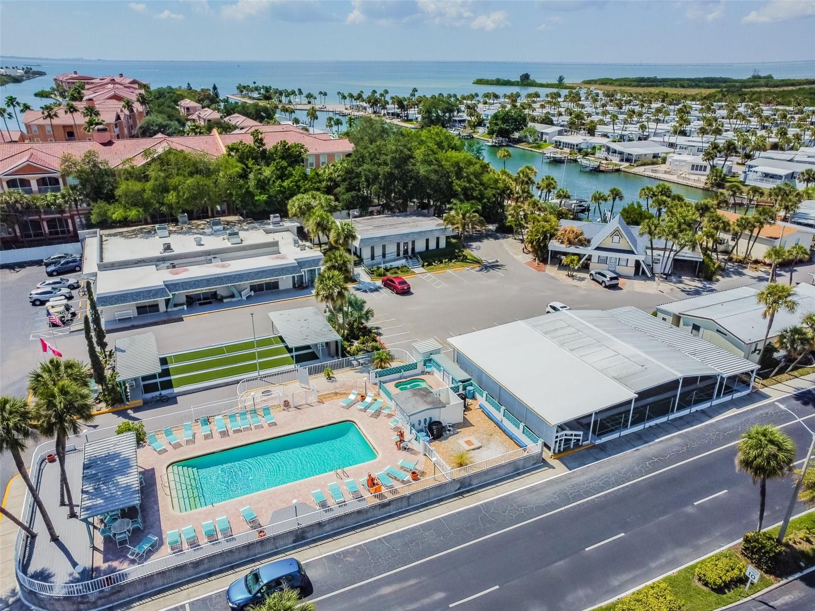 4851 W GANDY BLVD #B4 L12, TAMPA, FL, 33611