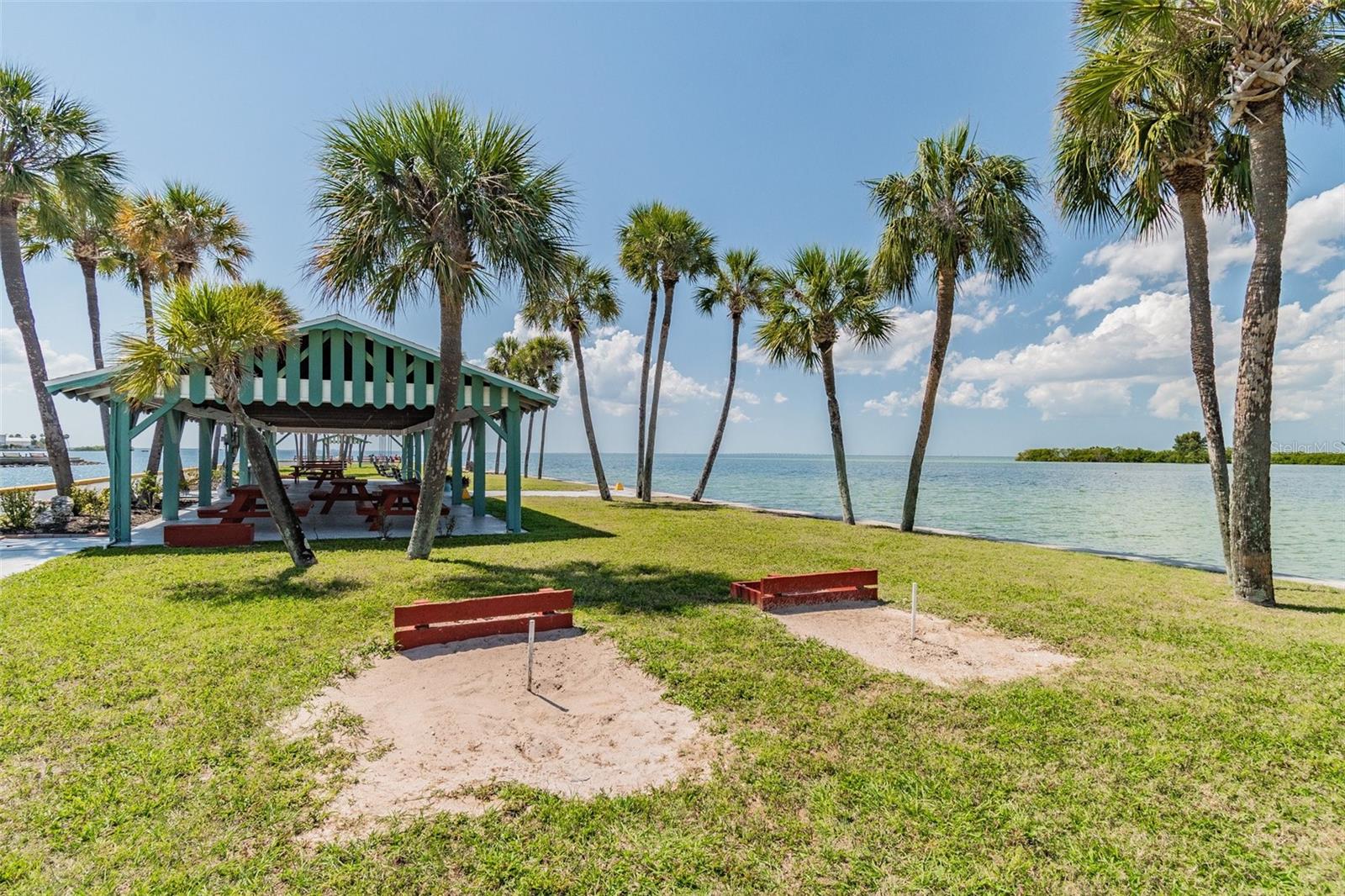 4851 W GANDY BLVD #B4 L12, TAMPA, FL, 33611