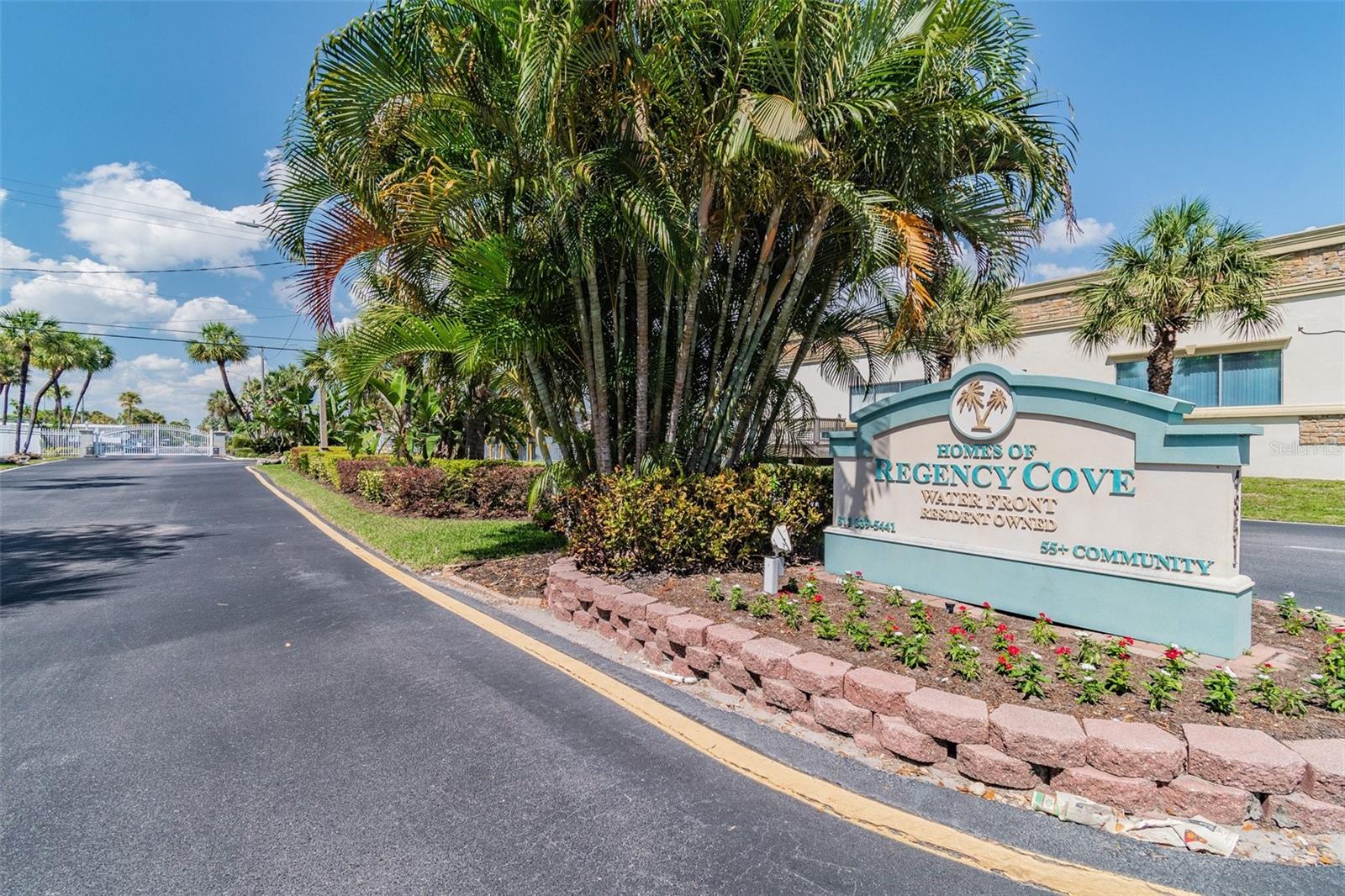 4851 W GANDY BLVD #B4 L12, TAMPA, FL, 33611