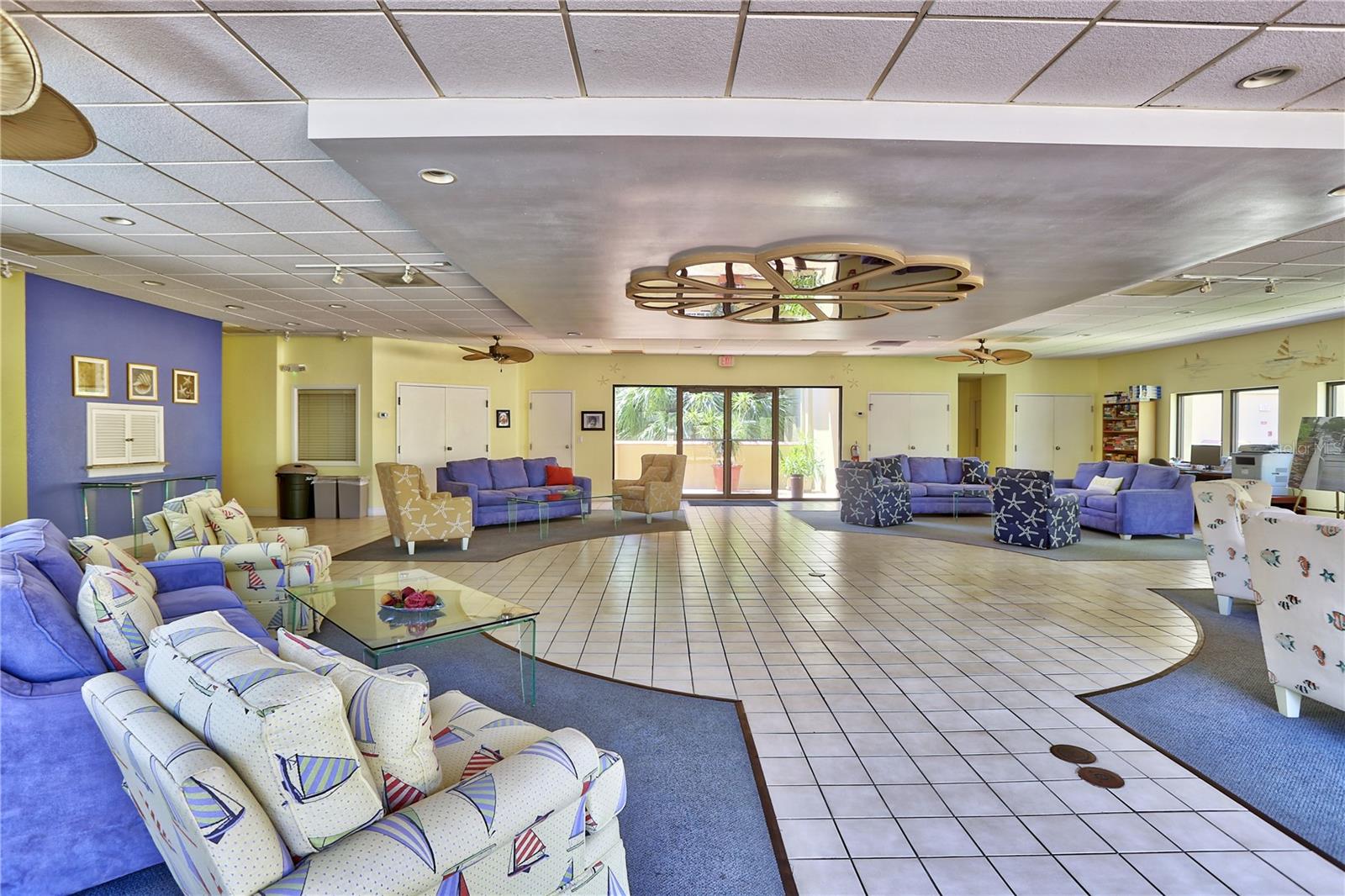 7532 BAYSHORE DR #205, TREASURE ISLAND, FL, 33706