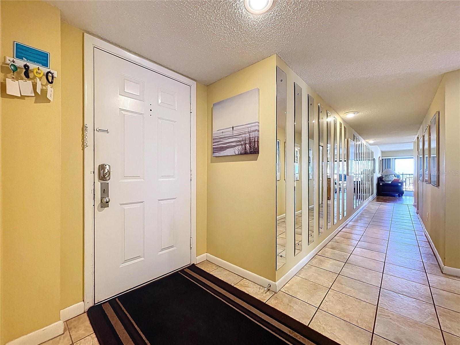 7532 BAYSHORE DR #205, TREASURE ISLAND, FL, 33706