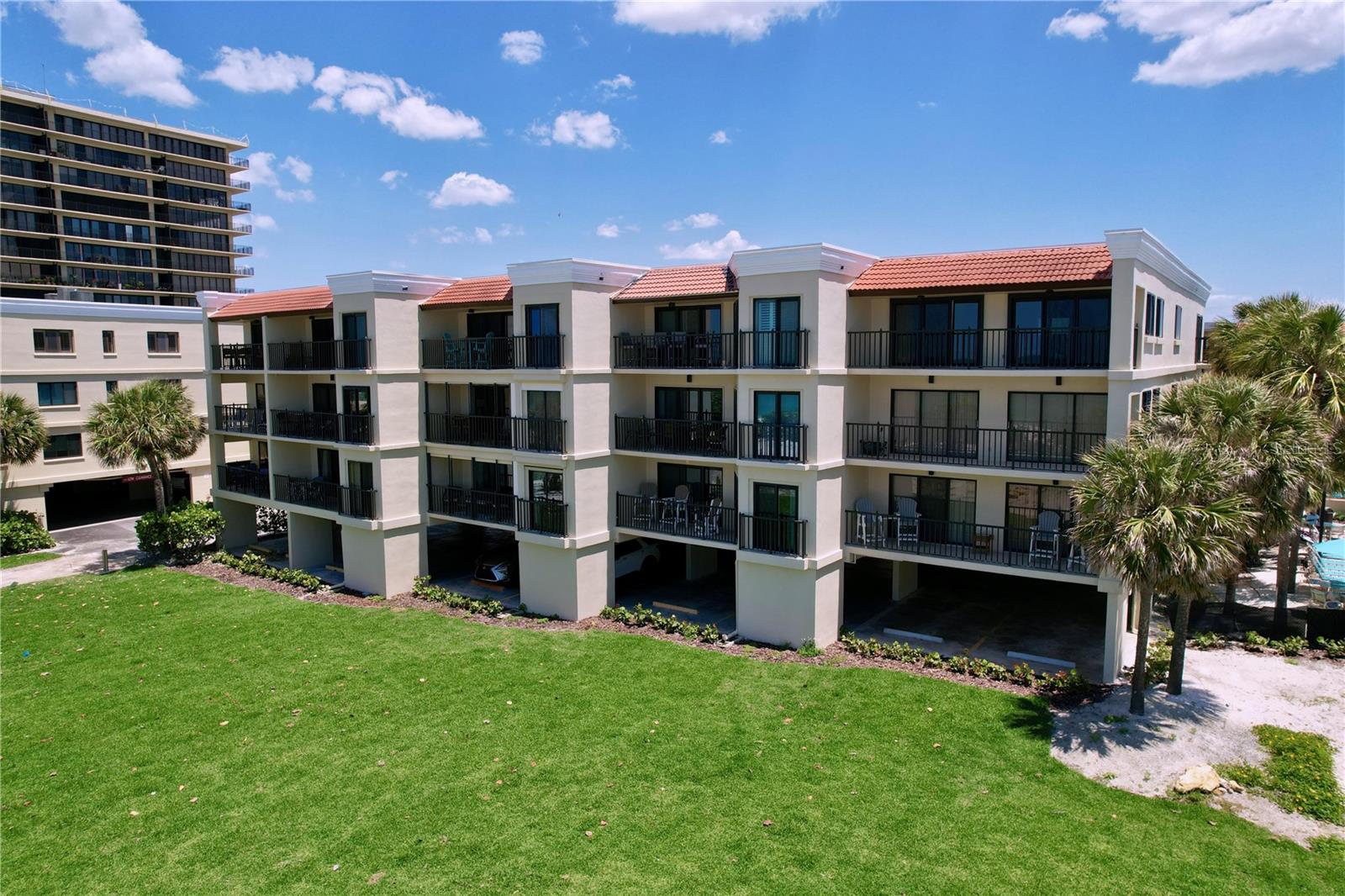 7532 BAYSHORE DR #205, TREASURE ISLAND, FL, 33706