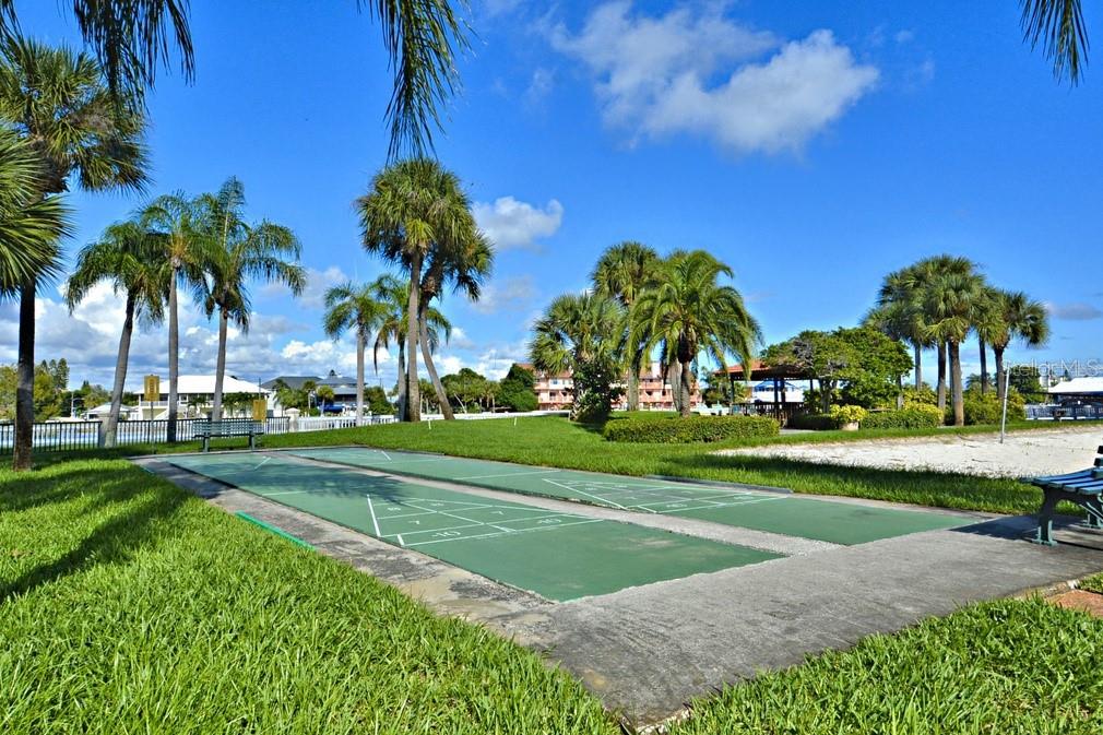 7532 BAYSHORE DR #205, TREASURE ISLAND, FL, 33706