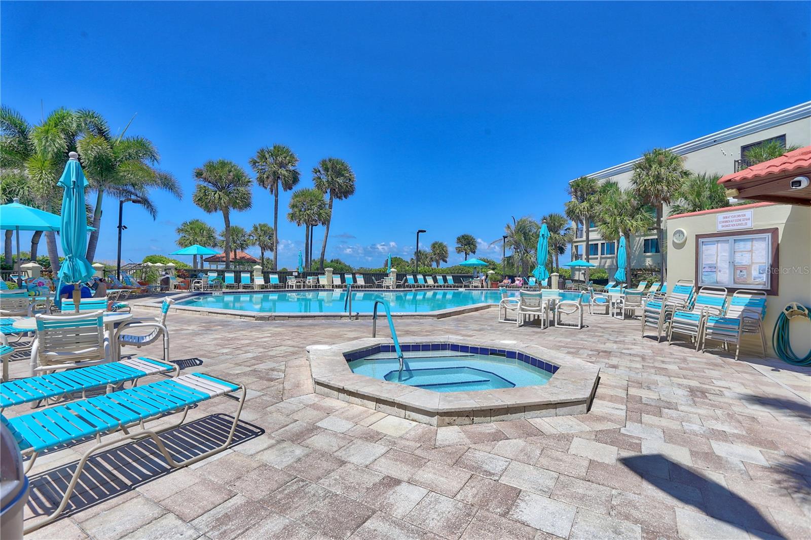 7532 BAYSHORE DR #205, TREASURE ISLAND, FL, 33706