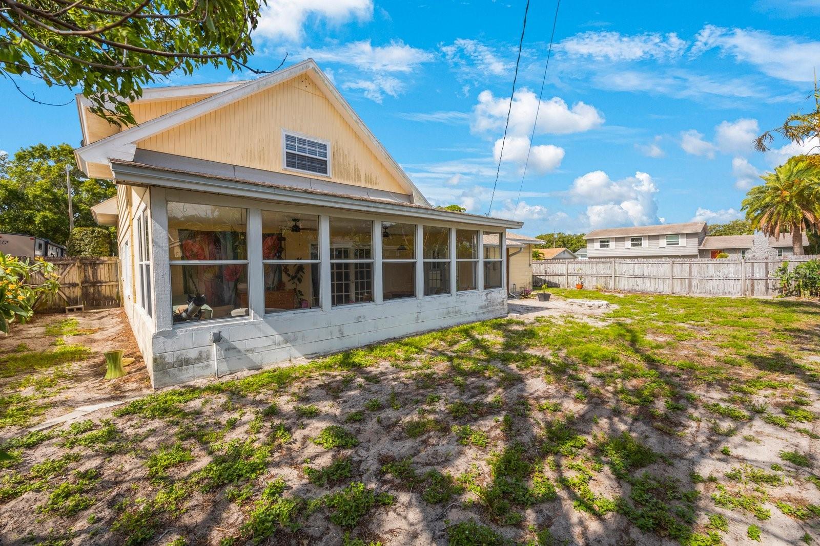 13937 85TH TER N, SEMINOLE, FL, 33776