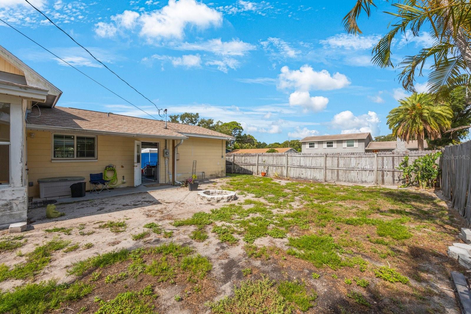 13937 85TH TER N, SEMINOLE, FL, 33776