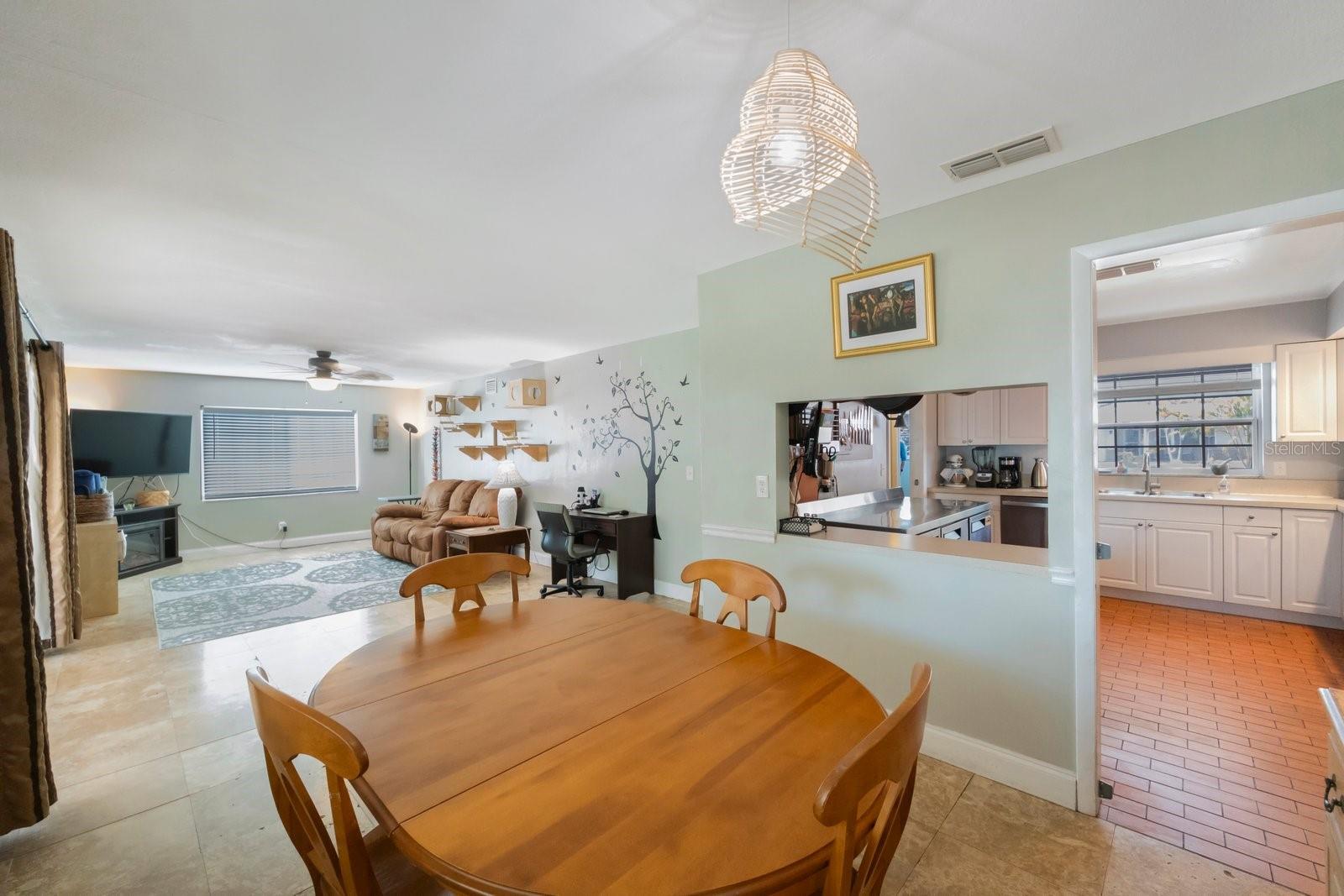 13937 85TH TER N, SEMINOLE, FL, 33776