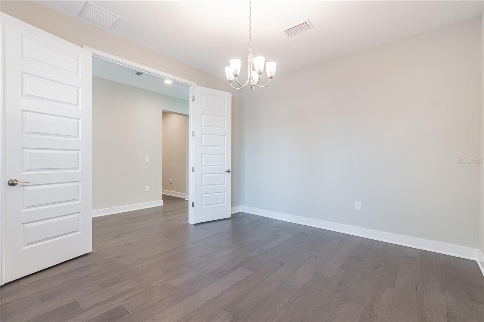 707 W FRIBLEY ST, TAMPA, FL, 33603