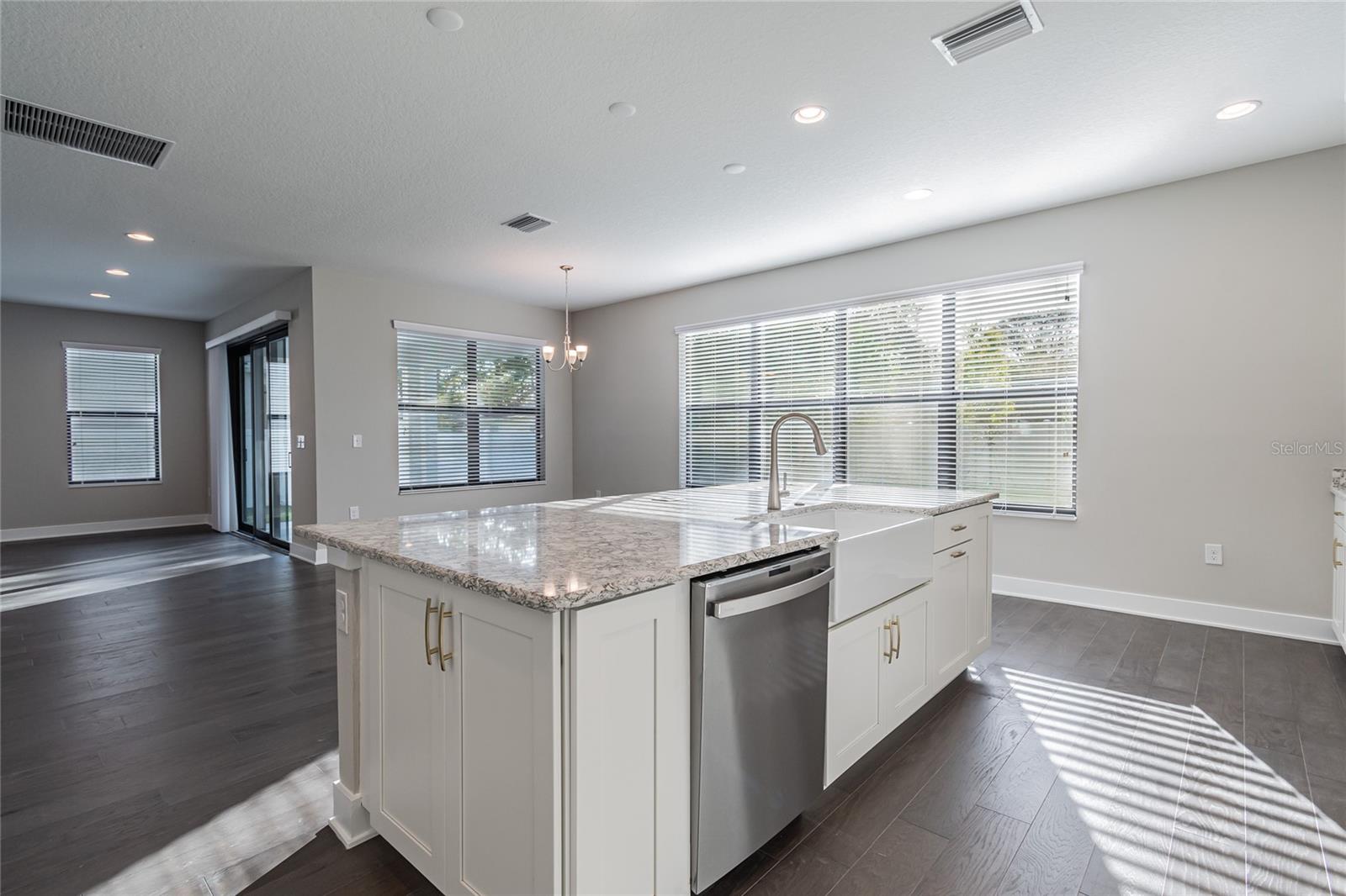 707 W FRIBLEY ST, TAMPA, FL, 33603