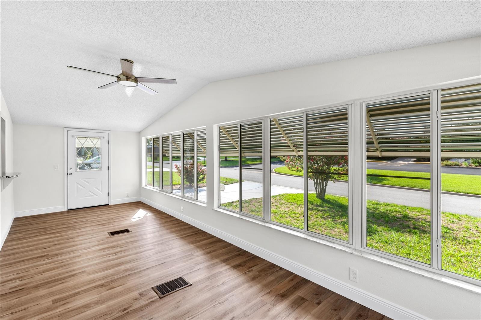 1616 BAYHILL DR, LADY LAKE, FL, 32159