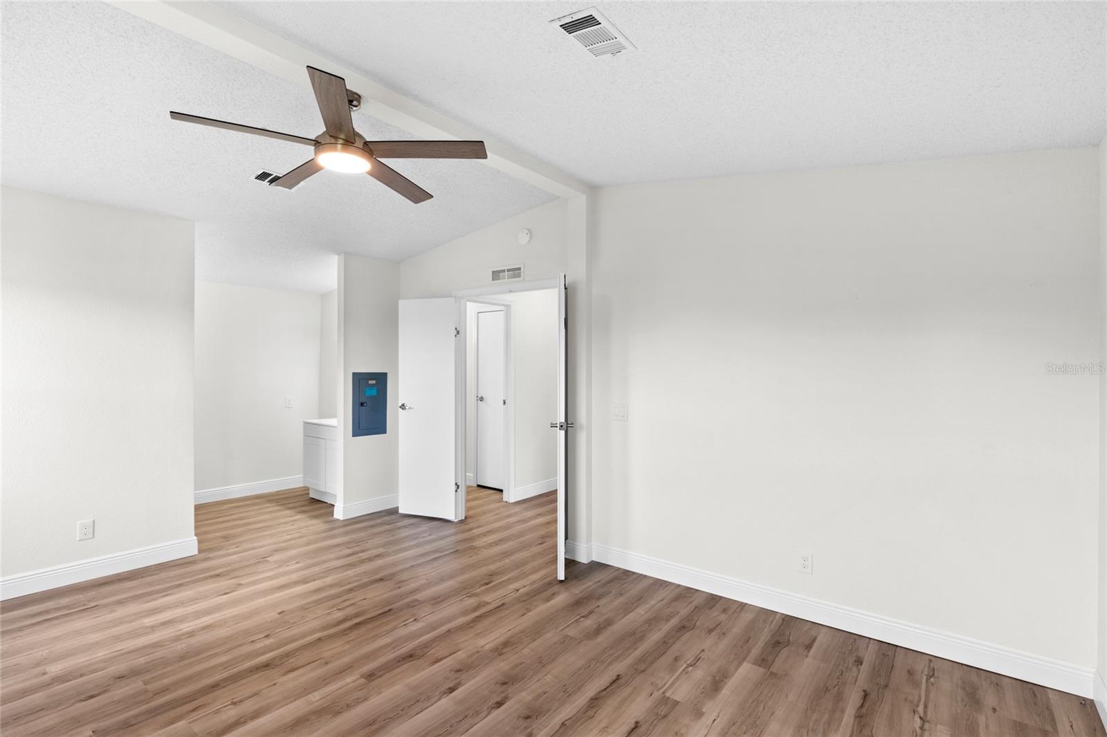 1616 BAYHILL DR, LADY LAKE, FL, 32159
